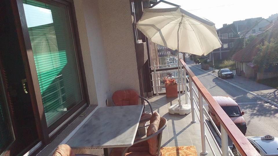 Vila De Turist โนวาวาโรช ภายนอก รูปภาพ